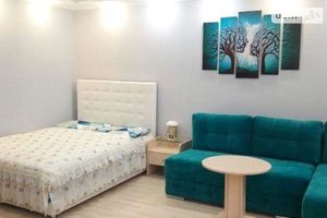 Сдается в аренду 1-комнатная квартира 38 кв. м в Киеве