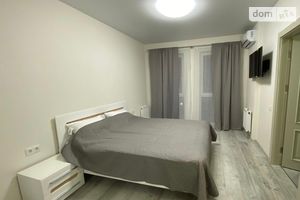 Сдается в аренду 1-комнатная квартира 42 кв. м в Киеве