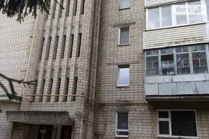 Продается 3-комнатная квартира 62.2 кв. м в Ладыжине
