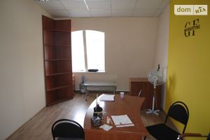Продається офіс 64.1 кв. м в бізнес-центрі