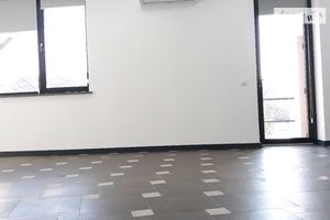Сдается в аренду офис 42 кв. м в бизнес-центре