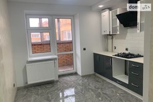 Продается 1-комнатная квартира 40 кв. м в Тернополе