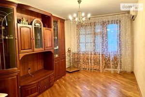 Продается 3-комнатная квартира 69.2 кв. м в Днепре