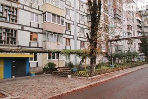 Продається 3-кімнатна квартира 64 кв. м у Дніпрі