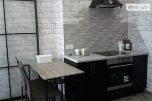 Продається 2-кімнатна квартира 67 кв. м у Дніпрі
