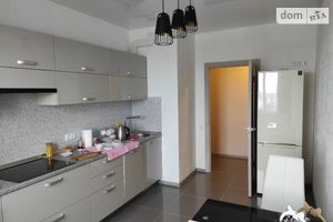 Продається 2-кімнатна квартира 78.5 кв. м у Хмельницькому