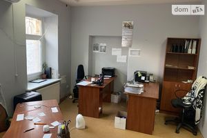 Здається в оренду офіс 70 кв. м в торгово-офісному центрі