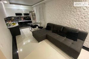 Продається 3-кімнатна квартира 72 кв. м у Дніпрі