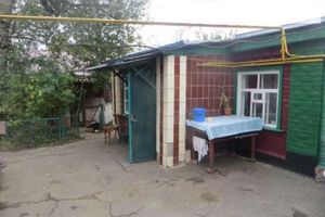 Продается часть дома 39 кв. м с беседкой