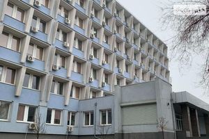 Здається в оренду офіс 15.3 кв. м в адміністративній будівлі