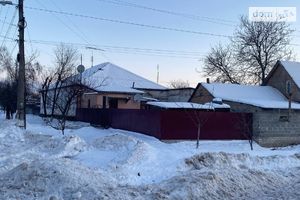 Продається 2-кімнатна квартира 65 кв. м у Пирятині
