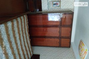 Продається 3-кімнатна квартира 53.3 кв. м у Добропіллі
