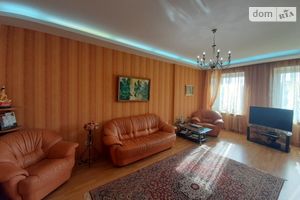 Продается 3-комнатная квартира 105 кв. м в Одессе