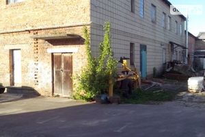 Продается помещение (часть здания) 1000 кв. м в 2-этажном здании