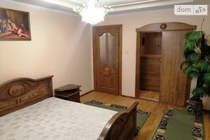 Сдается в аренду 2-комнатная квартира 64 кв. м в Тернополе