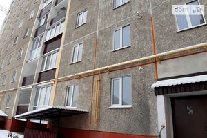 Продается 2-комнатная квартира 67.1 кв. м в Чернигове