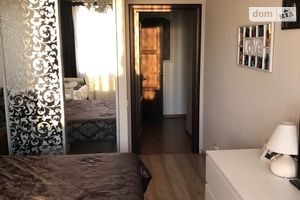Продається 2-кімнатна квартира 75 кв. м у Хмельницькому