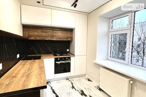 Продается 1-комнатная квартира 41 кв. м в Тернополе