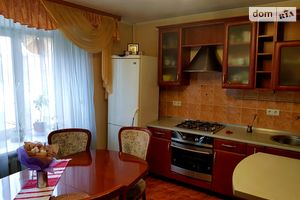 Продається 3-кімнатна квартира 108 кв. м у Хмельницькому