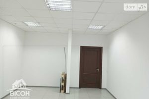 Сдается в аренду офис 27.4 кв. м в торгово-офисном центре