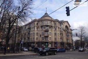 Продается 3-комнатная квартира 87 кв. м в Киеве