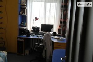 Продается 3-комнатная квартира 63.3 кв. м в Новограде-Волынском