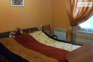 Продается дом на 2 этажа 80 кв. м с садом