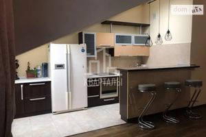Сдается в аренду 3-комнатная квартира 120 кв. м в Киеве