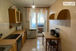 Продається 3-кімнатна квартира 70 кв. м у Дніпрі