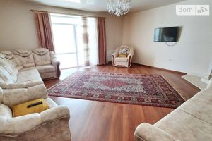 Продается дом на 2 этажа 302 кв. м с гаражом