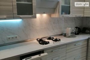 Продается 3-комнатная квартира 68.7 кв. м в Днепре