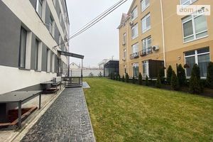 Продається 2-кімнатна квартира 64.5 кв. м у Дніпрі
