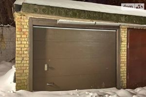 Здається в оренду окремий гараж універсальний на 12 кв. м
