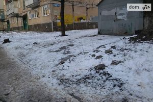 Здається в оренду окремий гараж під легкове авто на 18 кв. м