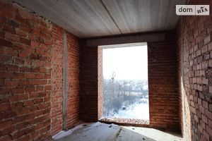 Продается 1-комнатная квартира 38.4 кв. м в Ивано-Франковске