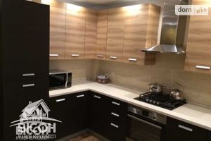 Продается 2-комнатная квартира 60 кв. м в Тернополе