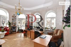 Продается 2-комнатная квартира 54 кв. м в Киеве