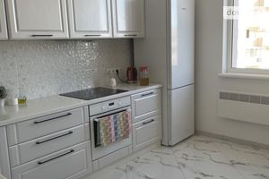 Продається 1-кімнатна квартира 44.7 кв. м у Львові