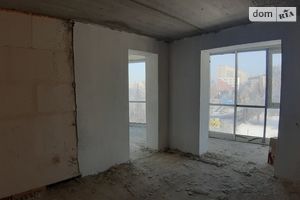 Продается 3-комнатная квартира 98.8 кв. м в Черновцах