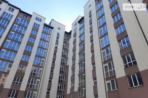 Продается 3-комнатная квартира 77 кв. м в Ивано-Франковске
