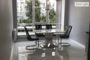 Продается 1-комнатная квартира 54 кв. м в Киеве