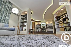 Сдается в аренду 4-комнатная квартира 260 кв. м в Запорожье