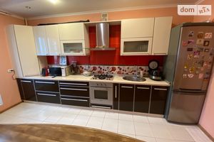 Продается 3-комнатная квартира 81 кв. м в Сумах