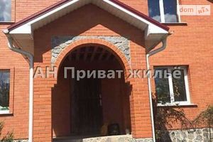 Продается дом на 2 этажа 170 кв. м с баней/сауной