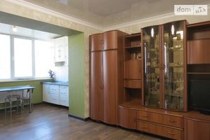 Продается 2-комнатная квартира 55 кв. м в Харькове