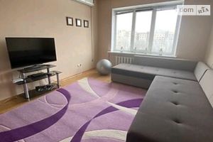 Продается 3-комнатная квартира 70 кв. м в Днепре