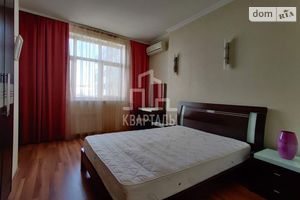 Сдается в аренду 3-комнатная квартира 79 кв. м в Киеве