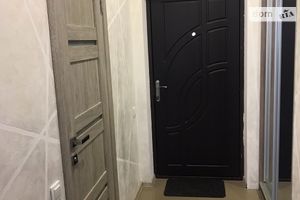 Продається 1-кімнатна квартира 36 кв. м у Києво-Святошинську