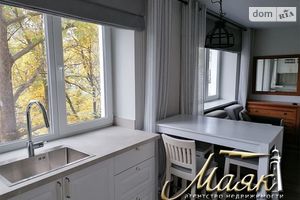Сдается в аренду 2-комнатная квартира 50 кв. м в Запорожье