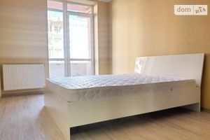 Сдается в аренду 2-комнатная квартира 65 кв. м в Черновцах